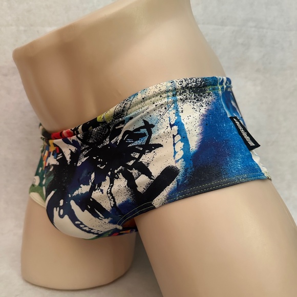 Aussiebum Square Cut Swim Briefs 30-38" waist Nylon / spandex Gently worn - Picture 2 of 4